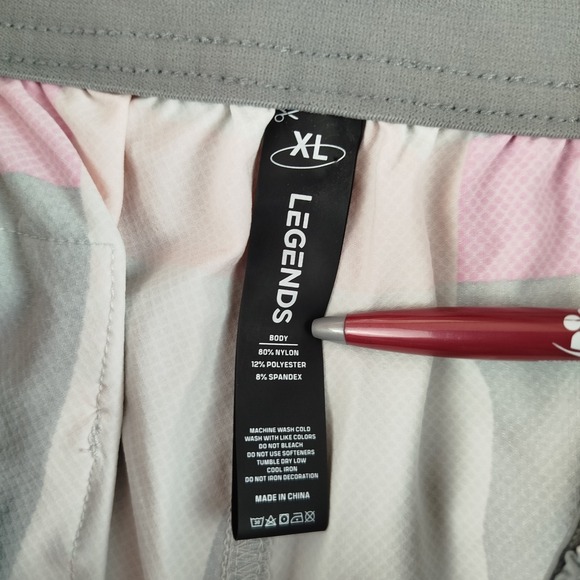 Legends Luka 2.0 Linerless Athletic Shorts Checkered White Pink Mens XL 7"In - Picture 3 of 9